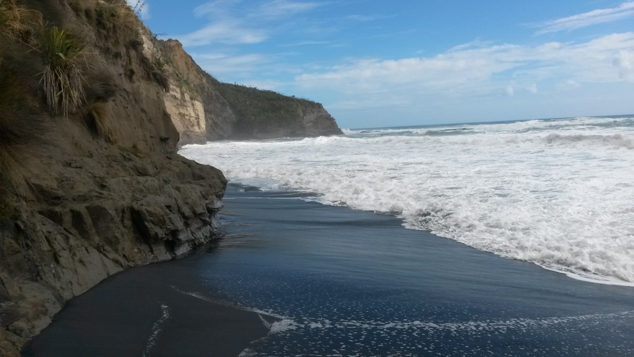 Waikawau Beach